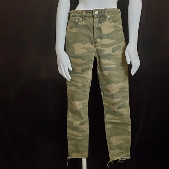 Lucky Brand Camo Bridgette Crop Jeans (0/25) - Picture 5 of 8
